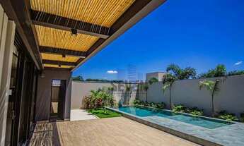 Imagem 4: Casa à Venda no Lago Sul Bauru 4 suítes