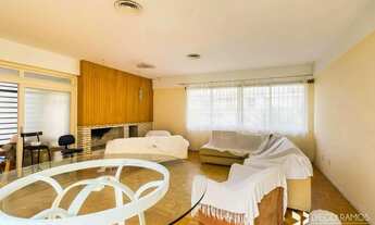 Imagem 4: Casa ampla, terreno excelente tamanho, localização privilegiada em porto alegre