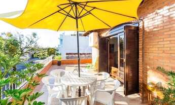 Imagem 2: Casa de 266m² - 5 dormitórios, 5 vagas no bairro São João