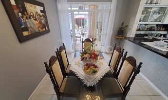 Imagem 3: Casa com 5 quartos e piscina a 5 minutos da Lagoa da Conceição