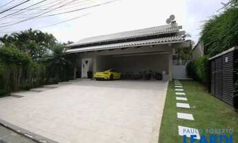 Imagem 2: CASA EM CONDOMÍNIO - ALPHAVILLE - SP