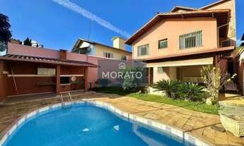 Imagem 2: Casa com 5 quartos sendo 2 suítes com 5 vagas de garagem no Bairro Itapoã