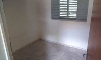 Imagem 6: Aluga-se casa de dois quartos no jardim Atlântida (próximo a creche Colnaghi