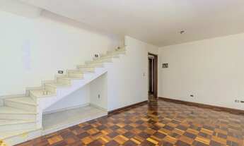 Imagem 7: DIRETO COM PROPR. Casa comercial para locação na Rua Guararapes com 463m2 - Curitiba - PR