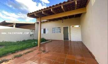 Imagem 2: Casa para Venda em Londrina, Monte Carlo, 3 dormitórios, 2 banheiros, 2 vagas