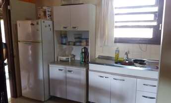 Imagem 5: Residência a poucas quadras do mar, 3 dormitórios e garagem fechada, mobiliada em Nova Tra