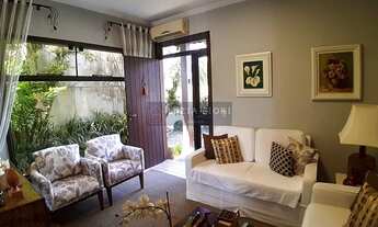 Imagem 2: Casa à venda no bairro Glória, Joinville/SC. Excelente casa plana, 1 suíte com closet e hi