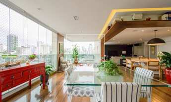 Imagem: 237 m² 3 suítes