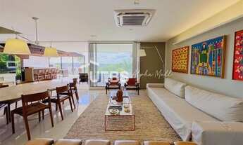 Imagem 6: Casa de condomínio para venda tem 435 metros quadrados com 4 quartos