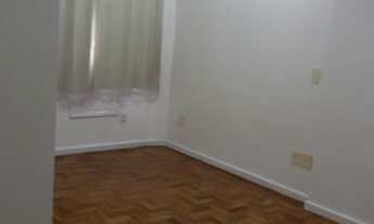 Imagem 4: Excelente apto no Posto 6, 3 quartos com pequena vista para o mar