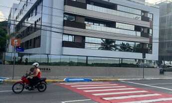 Imagem: Apartamento com vista lateral para o mar