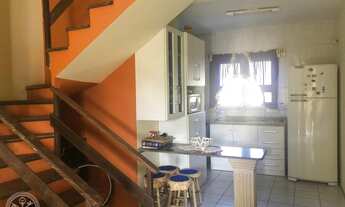 Imagem 2: Casa com 3 dormitórios (1 suíte), amplo terreno e no centro de Imbé/RS