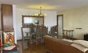 Imagem 2: Apartamento de 240 m², com excelente localização e uma vista excepcional para o vale do Pa