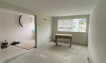 Imagem 2: Apartamento quarto e sala, em fase final de construção, à venda no Centro de Nova Friburgo