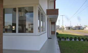 Imagem 2: 4 dormitórios, 3 suítes, cozinha, aceita imóvel