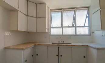 Imagem 6: 3 DORMITÓRIOS SENDO 2 SUÍTES, 2 VAGAS, 244M², PRÓXIMO CLUB PAULISTANO