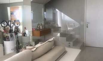 Imagem 4: Cobertura duplex para aluguel e venda possui 135 metros quadrados com 2 suites e 2 vagas