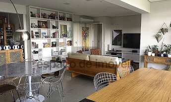 Imagem 2: Varanda gourmet e reforma impecável