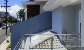 Imagem 3: Casa de condomínio sobrado para venda possui 330 metros quadrados com 4 quartos