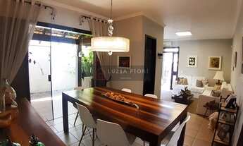 Imagem 5: Casa à venda no bairro Glória, Joinville/SC. Excelente casa plana, 1 suíte com closet e hi