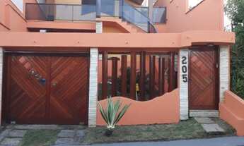 Imagem: Sobrado para venda tem 200 metros quadrados