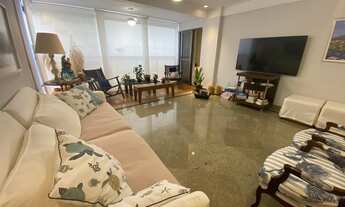 Imagem: Apartamento lateral com vista para o mar