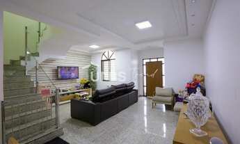 Imagem: Fontana di Trevi - Sobrado 4 quartos, sendo