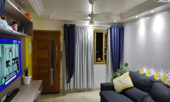 Imagem 7: Confortável e recém decorada - Casa de condomínio