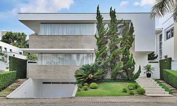 Imagem: Casa mobiliada com 4 suítes condominio