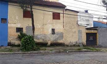 Imagem 5: Prédio inteiro para uso comercial, com 195 m² de terreno, em Santana Teresinha!!!