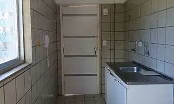 Imagem 2: Apartamento com dois quartos próximo à praia e ao Dona Lindu, e ao lado do Paranoia do Mar