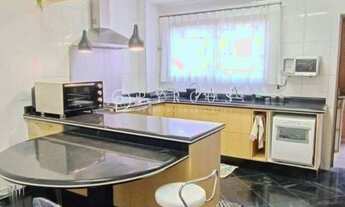 Imagem 6: Apartamento para aluguel possui 203 metros quadrados com 4 quartos