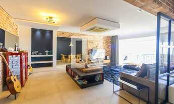 Imagem 2: Apartamento para Aluguel - Centro, 2 Quartos, 178 m2