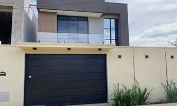 Imagem: Belíssimo Sobrado prox. Passeio das Águas