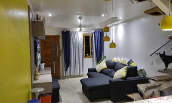 Imagem 3: Confortável e recém decorada - Casa de condomínio