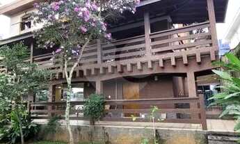 Imagem 3: Linda casa no Jardim França, no estilo alemão