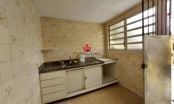 Imagem 2: Casa assobrada de 3 dormitórios, 1 suíte, 2 vagas, 200 m², perto de Metrô, na Vila Esperan