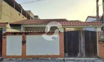 Imagem 2: Casa para venda com 239 metros quadrados com 3 quartos em São Francisco - Niterói - RJ