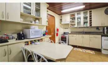 Imagem 7: Que tal um apartamento a 3 quadras da praia, portaria 24h, piscina e serviço de praia?