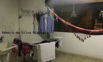 Imagem 6: Sobrado para venda possui 225m² com 5 dormitórios em Jardim Cristiane - Santo André - SP