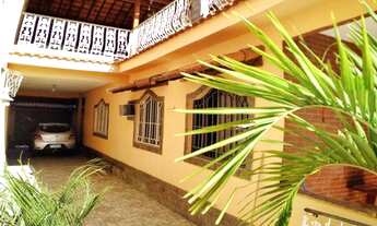 Imagem 3: Casa a venda possui 228 metros quadrados com 4 quartos em Nilópolis - RJ