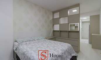 Imagem: Studio com sacada para aluguel no Centro