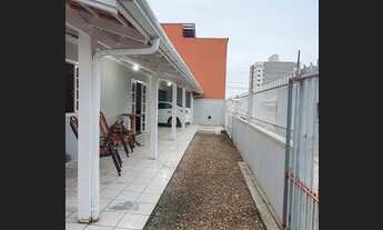 Imagem 5: CASA COM 3 DORMITÓRIOS NO BAIRRO UNIVERSITÁRIO EM TIJUCAS-SC