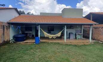 Imagem: FXC7 CASA EM FEU ROSA