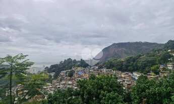 Imagem 6: Casa em Santa Teresa, 9 dormitórios, 1 suíte, 4 banheiros, 4 vagas de garagem, vista panor
