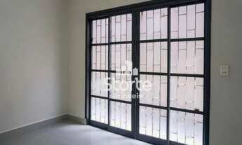 Imagem 7: Casa com 3 dormitórios à venda, 260 m² por R$ 849.000,00 - Santa Mônica - Uberlândia/MG