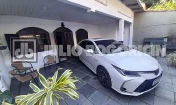 Imagem: Casa de rua Duplex / Residencial / Tauá