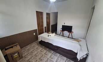 Imagem 2: Casa com terreno grande