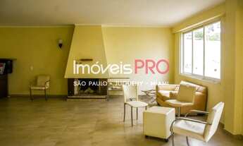 Imagem: EM BAIRRO TRANQUILO E ARBORIZADO