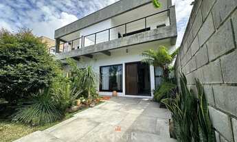 Imagem: Amplo sobrado à venda na Prainha